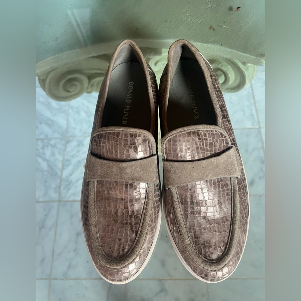 Donald Pliner loafers